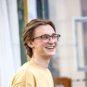 Meet your Posher, Carson